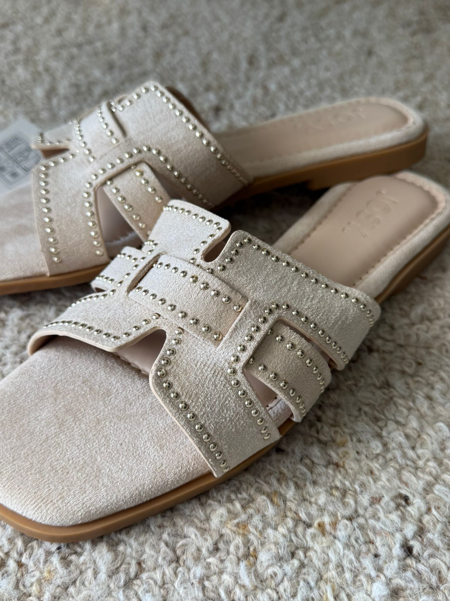 Slippers met studs