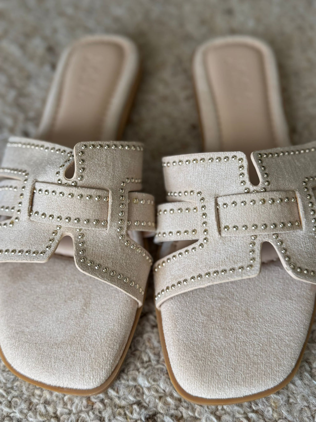 Slippers met studs