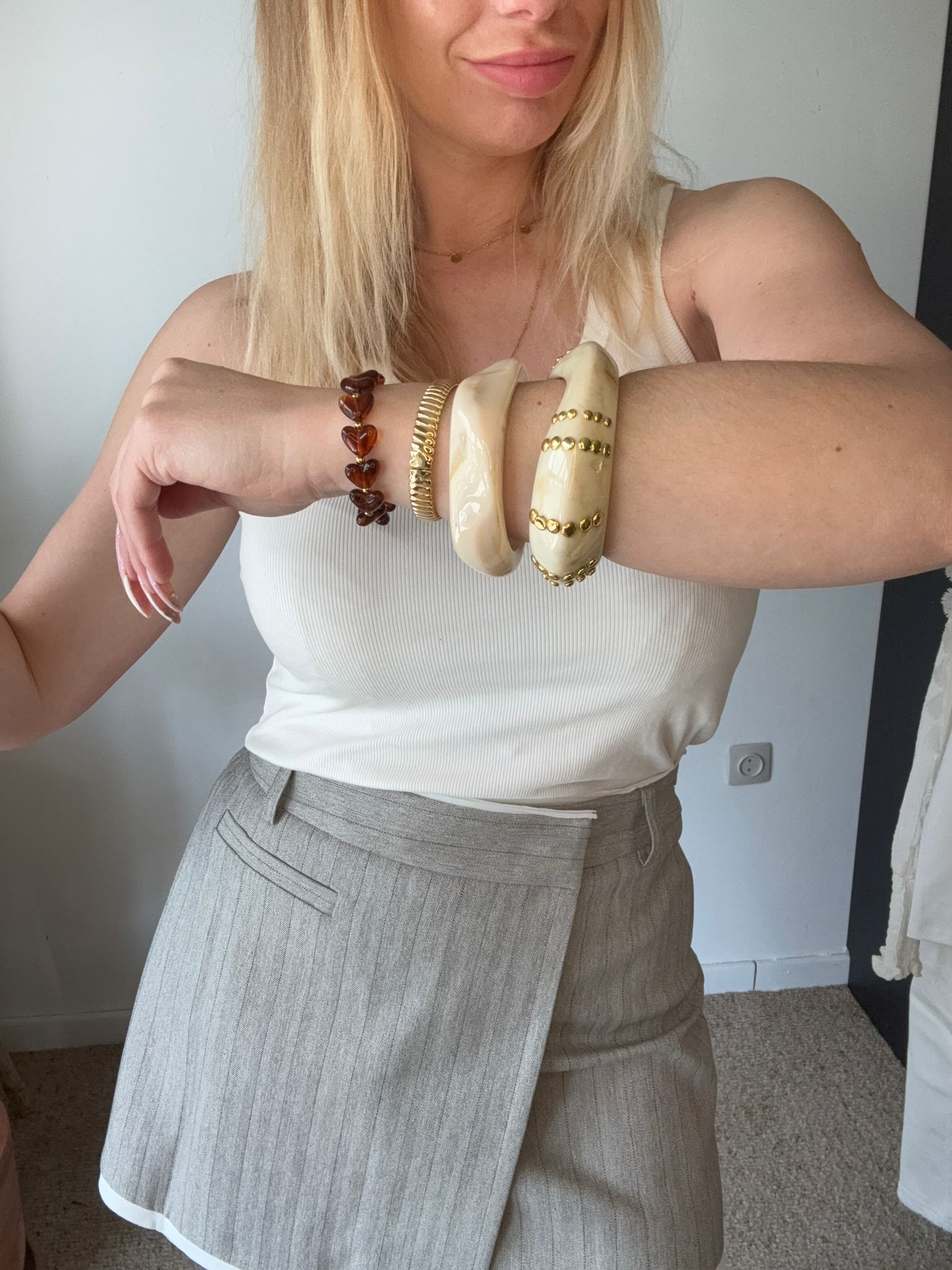 Cream Studded Bangle