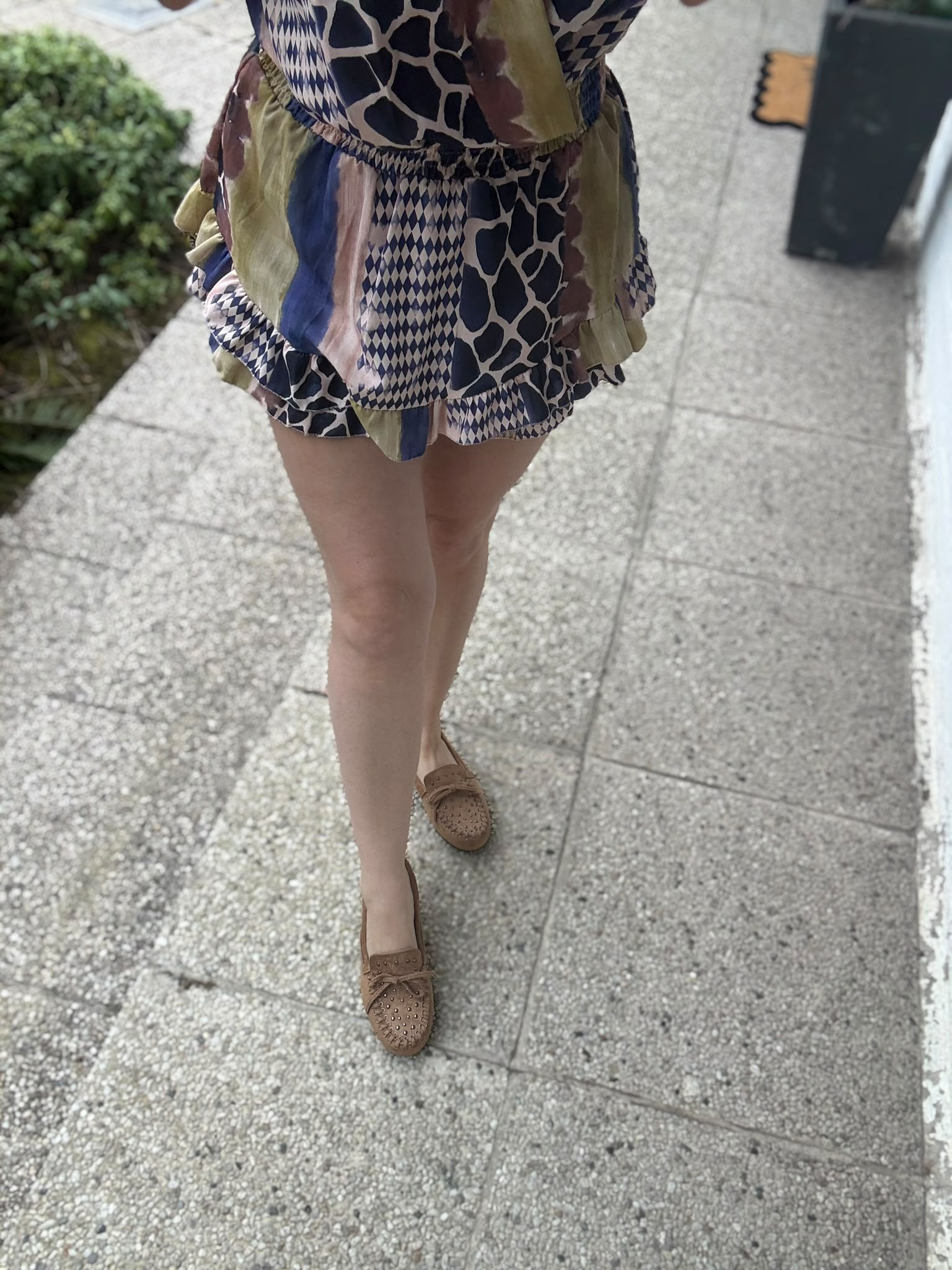 Camel Studded Loafers outfit combinatie