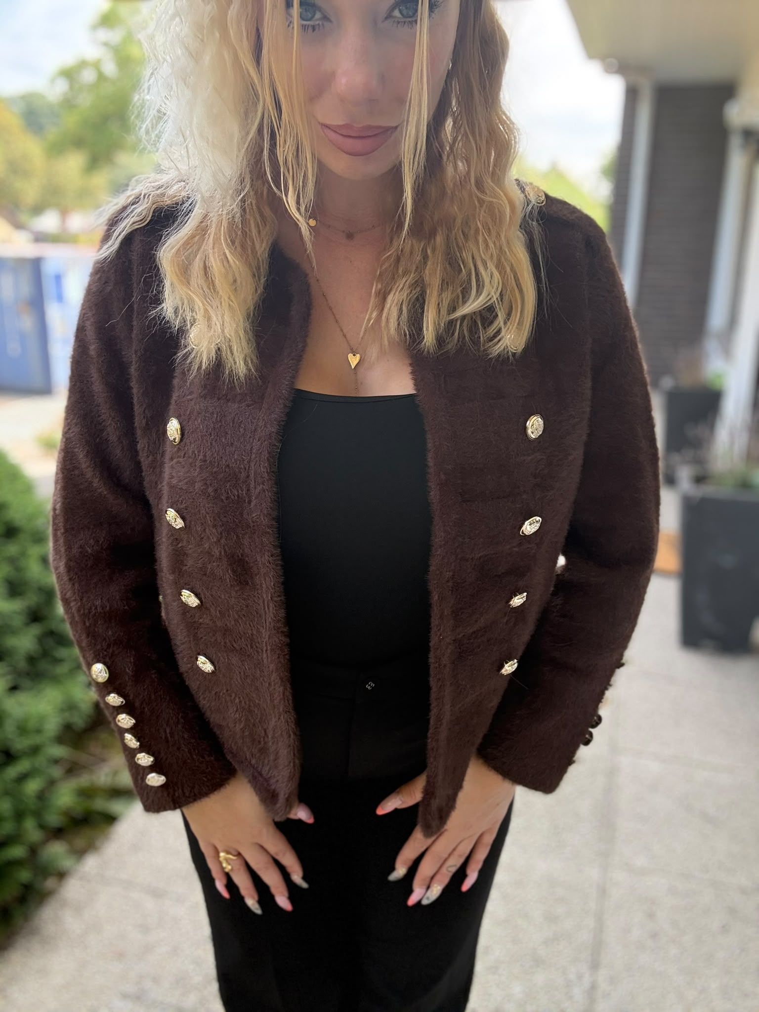 Demi Vestje Bruin - open