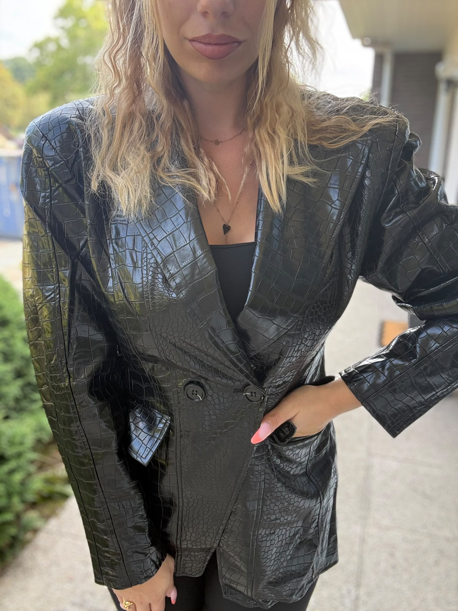Romy Jacket Black - studio voorkant