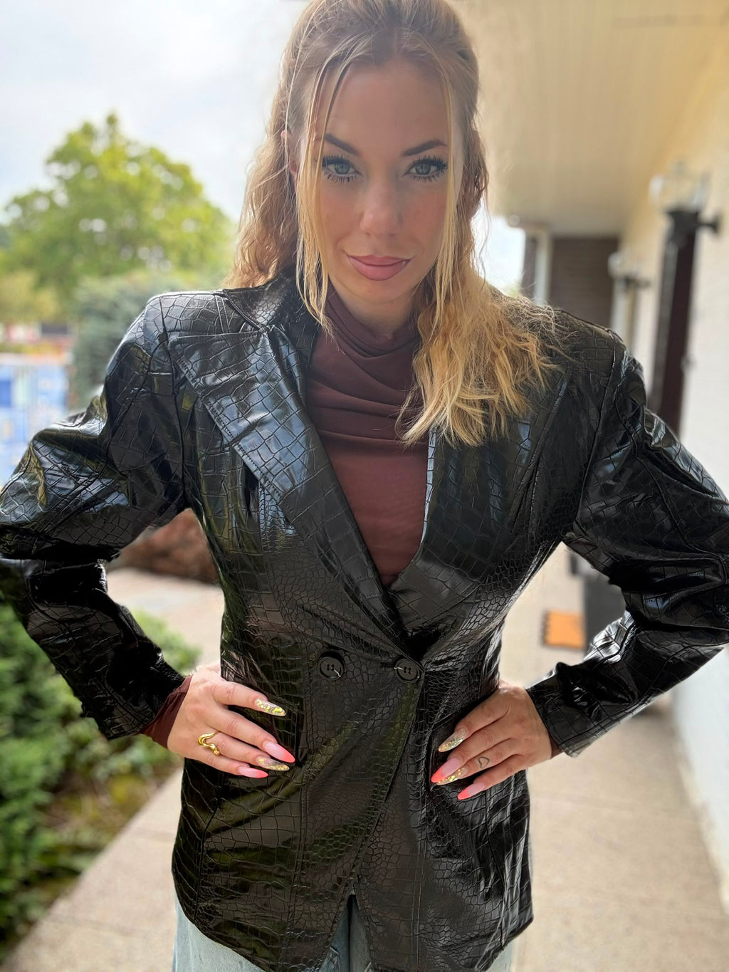Romy Jacket Black - styling