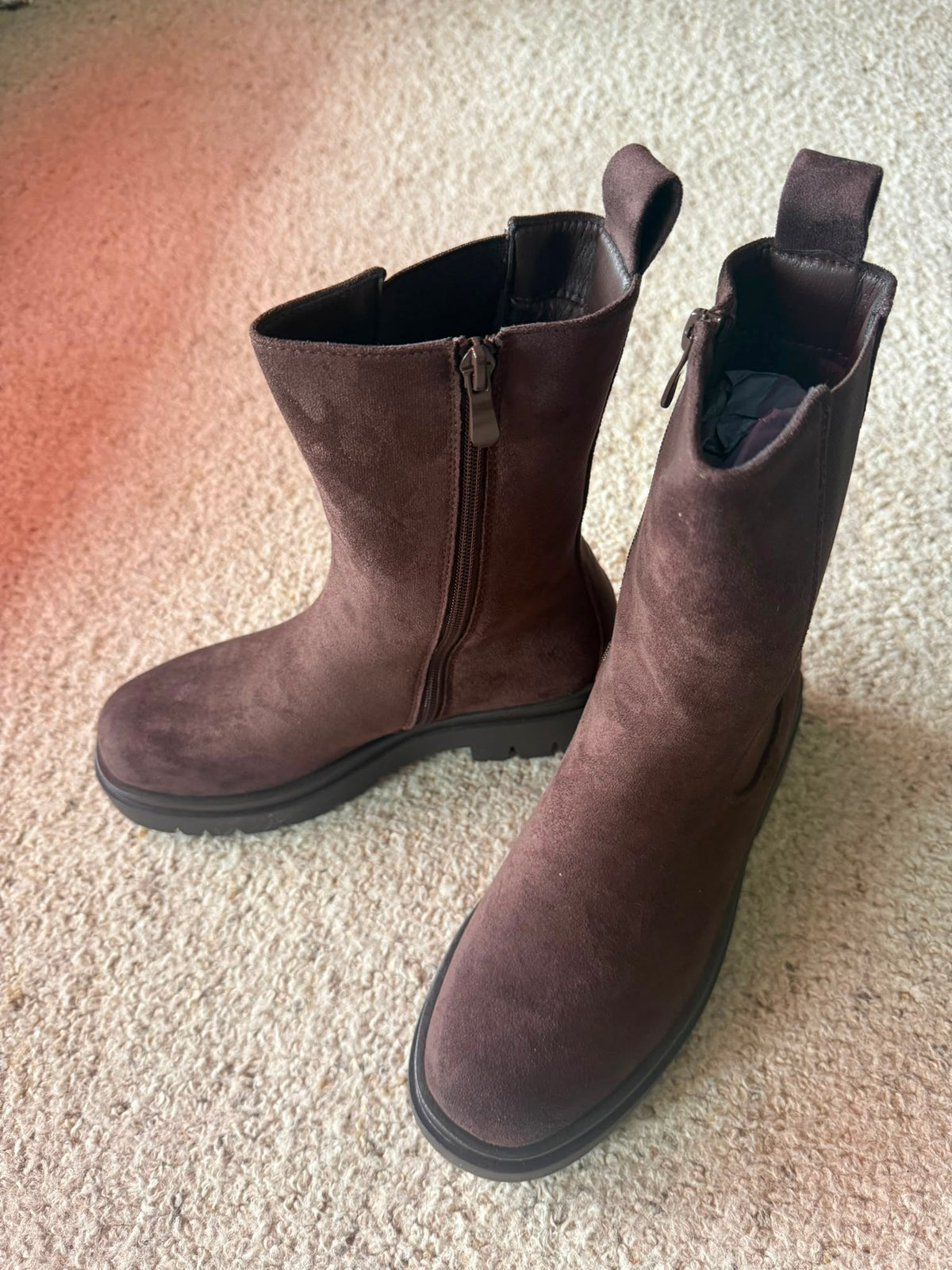 Brown Chelsea Boots full outfit