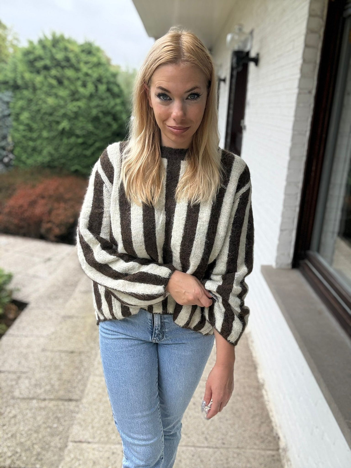 Sofia Sweater Brown portret