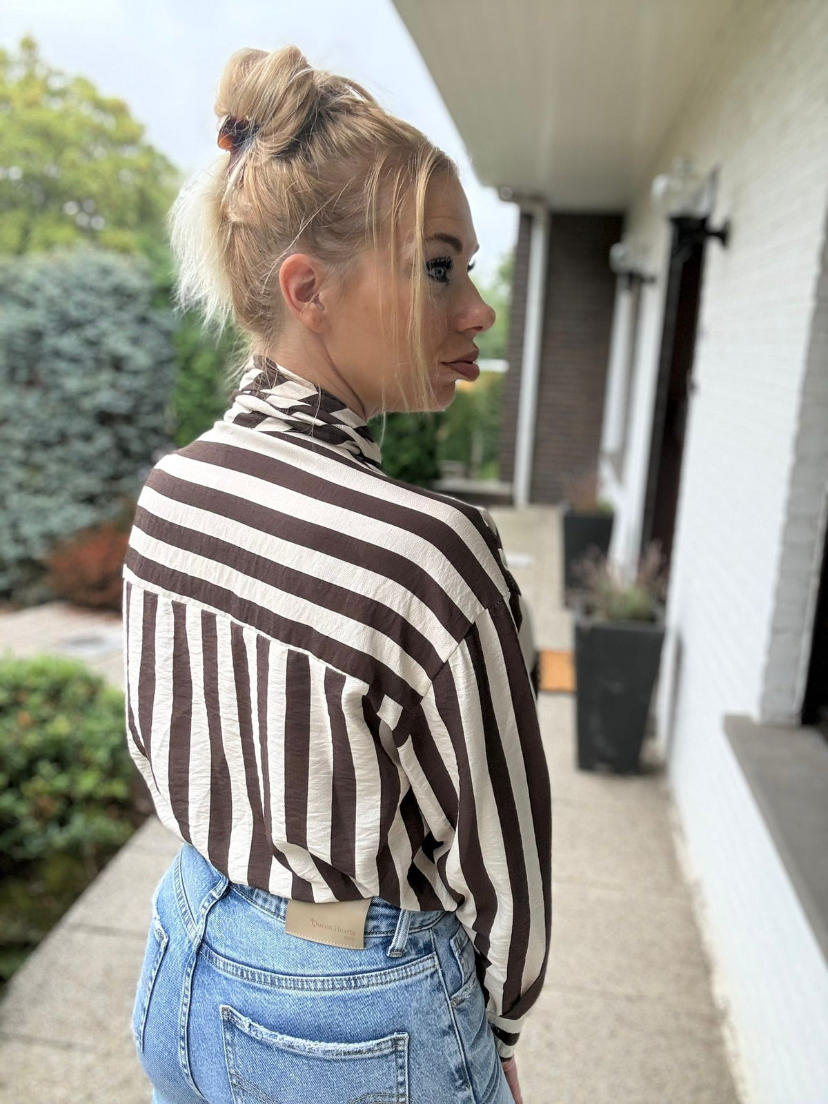 Striped Bow Blouse Brown